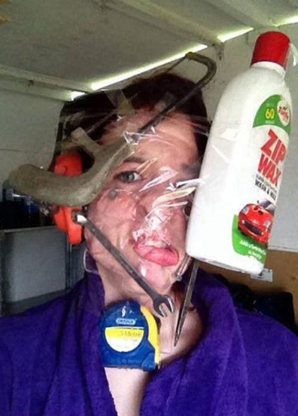 sellotape-selfies17
