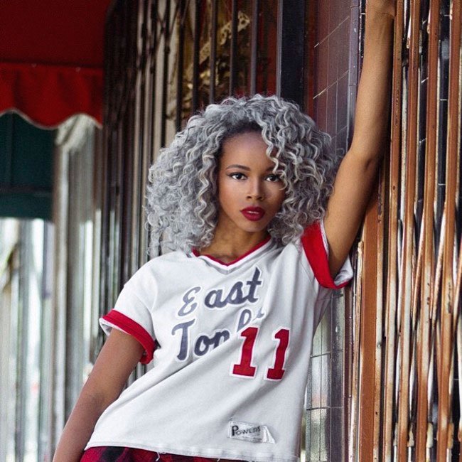 pelo-gris-mujer-tendencia-3