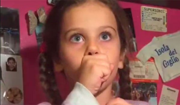 truco de magia niña